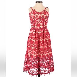 Gorgeous Eleanor lace midi dress - xs